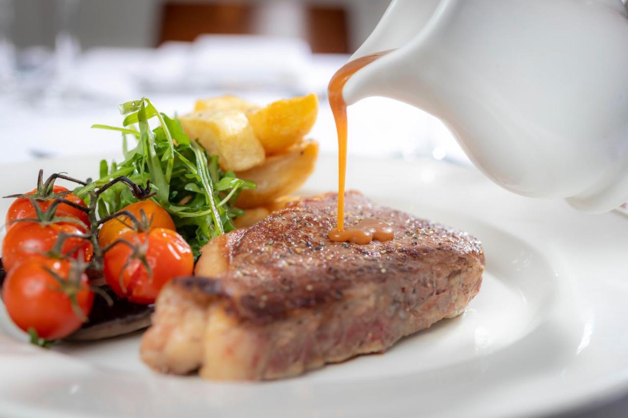 קלונדלקין Clayton Hotel Liffey Valley מראה חיצוני תמונה