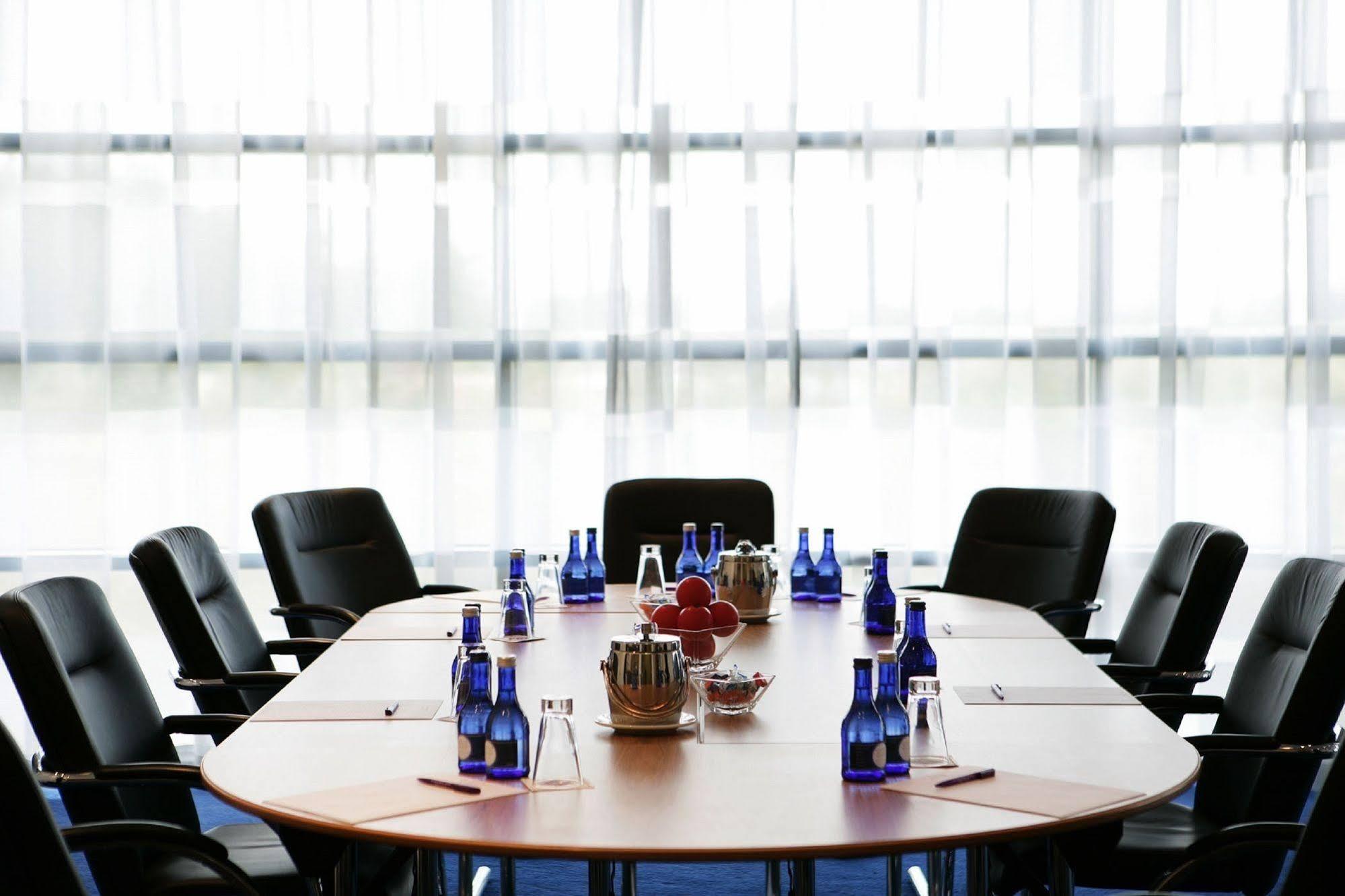 קלונדלקין Clayton Hotel Liffey Valley מראה חיצוני תמונה