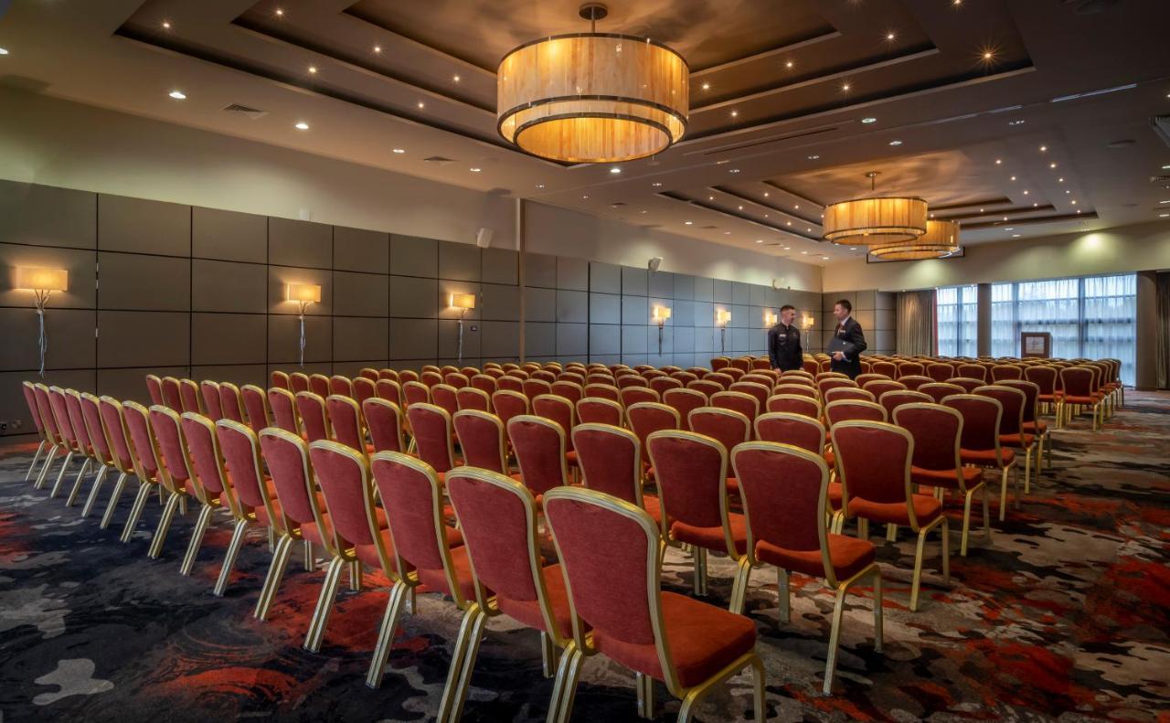 קלונדלקין Clayton Hotel Liffey Valley מראה חיצוני תמונה