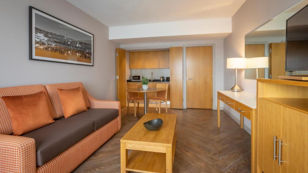 קלונדלקין Clayton Hotel Liffey Valley מראה חיצוני תמונה