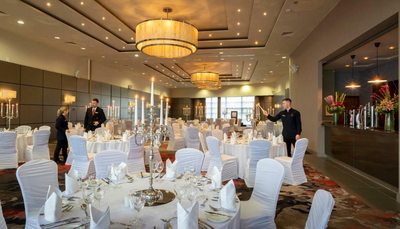 קלונדלקין Clayton Hotel Liffey Valley מראה חיצוני תמונה